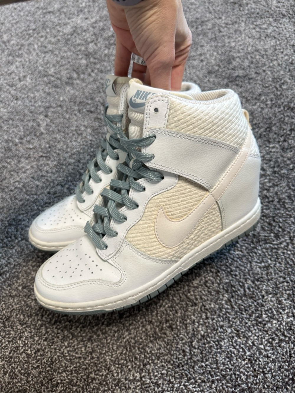 Nike Dunk Essentials Sky Hi Wedge Sneaker White/Dove Gray size 7.5 644807-102